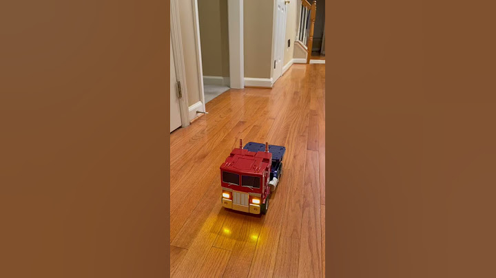 SELF TRANSFORMING OPTIMUS PRIME!!!