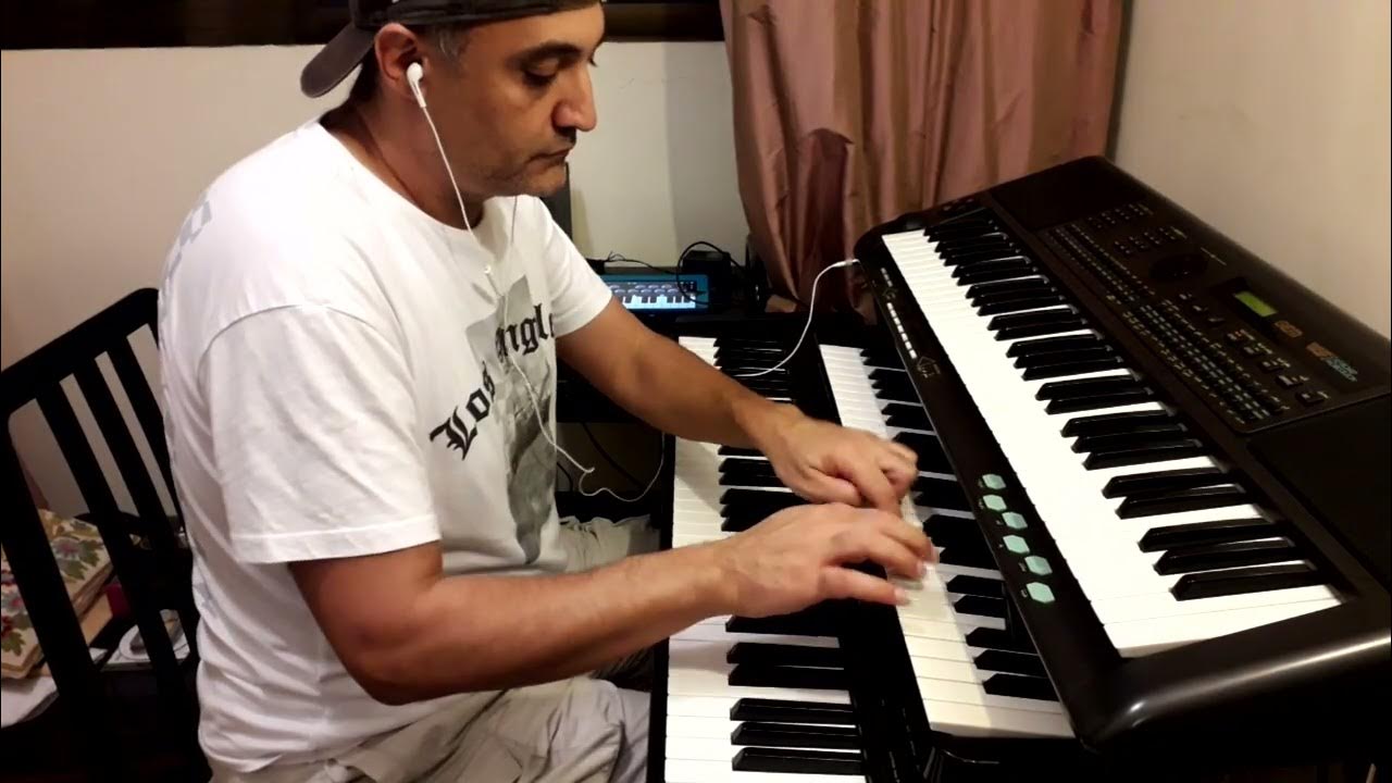 فيروز - دخلك يا طير الوروار Fairuz - Dakhlak ya tayr el werwar - cover #fairuz #music فيروز - دخلك يا طير الوروار Fairuz - Dakhlak ya tayr el werwar - cover #fairuz #music