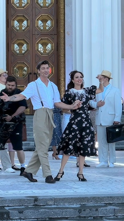 Алексей Воробьев и Валерия Ланская - Песня о Москве (ВДНХ, Закрытие ...