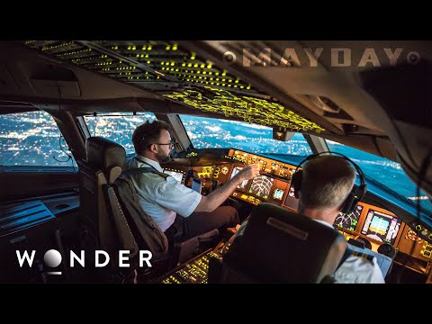 Cockpit Mistakes That Led To Tragic Plane Crashes | Mayday