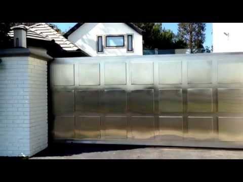 Contemporary Design Stainless Gate
