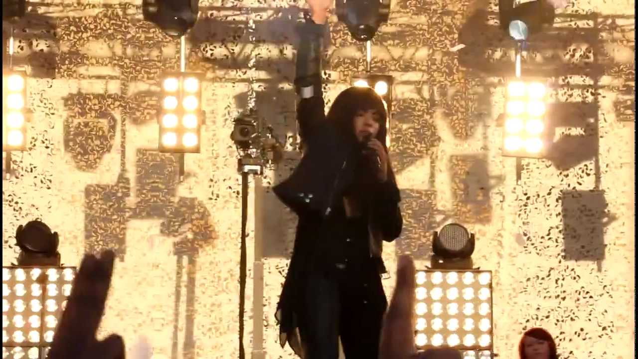 Loreen - Euphoria (MTV world stage)