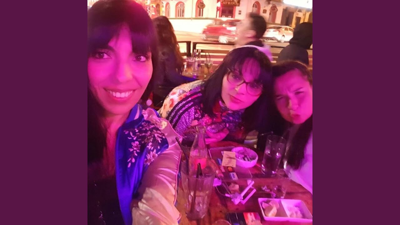 La Esencia Nunca Muere Femcees Crew