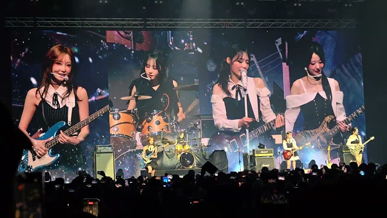 QWER - Dear (1st world tour Rockation in Kuala Lumpur)(17 Jan 2026)