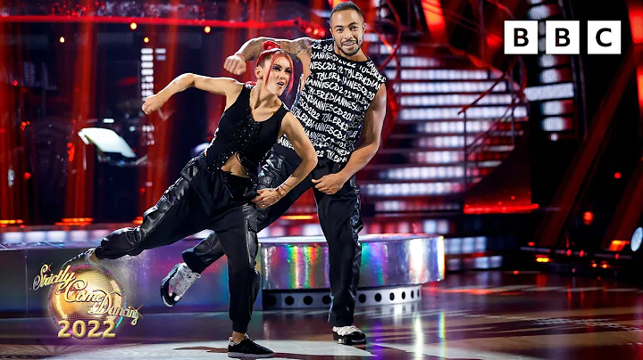 Tyler West & Dianne Buswell dance Couples' Choice ...