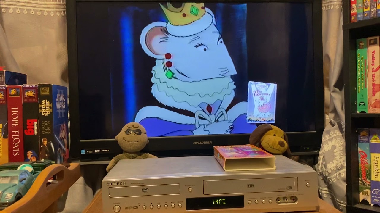 Closing To Hit Entertainment Children’s Favorites : Halloween Treats 2004 VHS