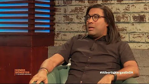 El locutor #AlbertoCoazoVar...  Radical Total en S...