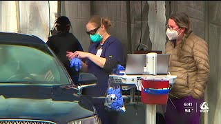 Lawmakers, governor work on deal to reopen schools