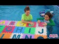 ABC PROCURANDO AS LETRAS DO ALFABETO COM A VALENTINA / Kids Pretend Play ABC Learn Alphabet