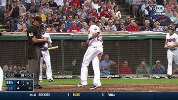 SEA@CLE: Santana brings home Brantley with a sac fly