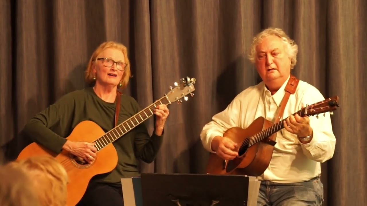 FolkMusicAtTheBeach 2025-12-12 Xmas