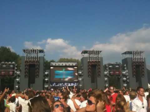 Luciano @ Awakenings Festival 2010 Tim Green - Old...