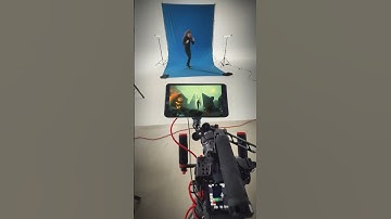 Did I use a 🟩or 🟦 screen? Behind the scenes at a recent music video! #vfx #filmmaking