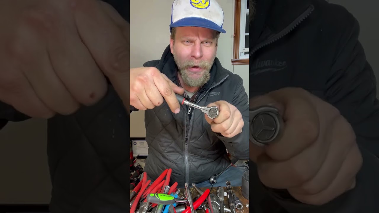 Не люблю трещотки с круглой головкой, почти не использую их.