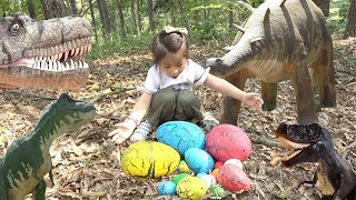 도둑이야!! 서은이의 산에서 공룡알 가지고 도망가기 서프라이즈 에그 Dinosaur eggs screenshot 5