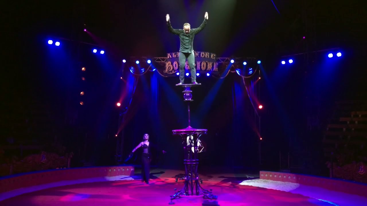 Rolla Rolla Bola Extreme Height Circus Act Balance Entertainment Acrobatics Equilibrium