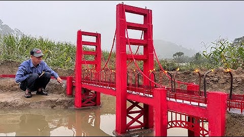 Construction of the mini Golden Gate Bridge
