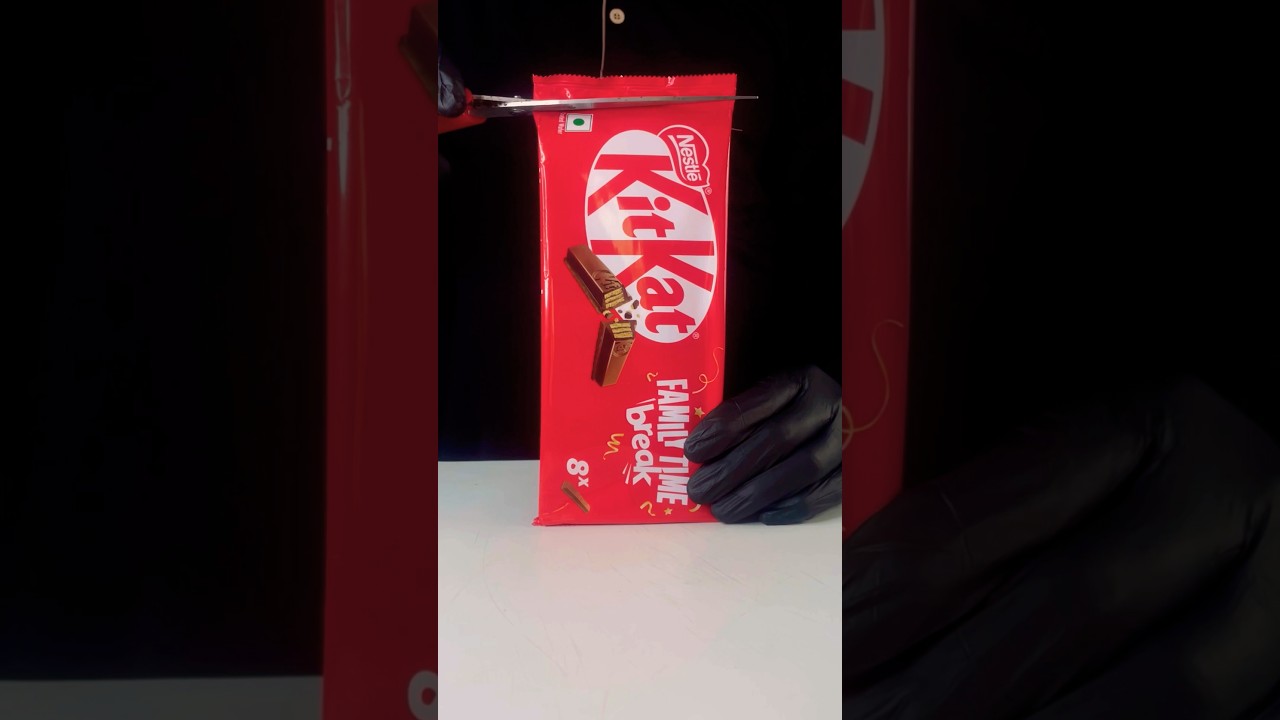 Delicious KitKat Chocolate Coffee Milkshake 