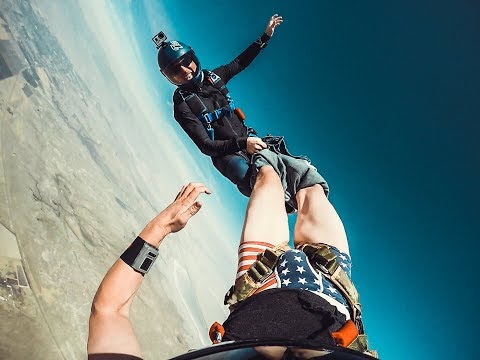 Skydiver Gets Pants Ripped Off During Freefall