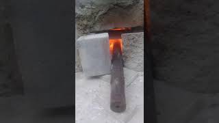 Tungku Pande Besi Modrn
