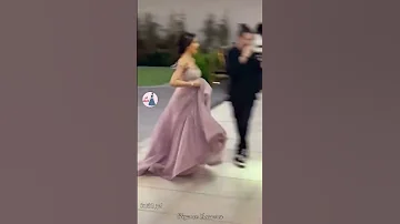 شوفو كيف فاتت صديقة العروس الجنون فنون 