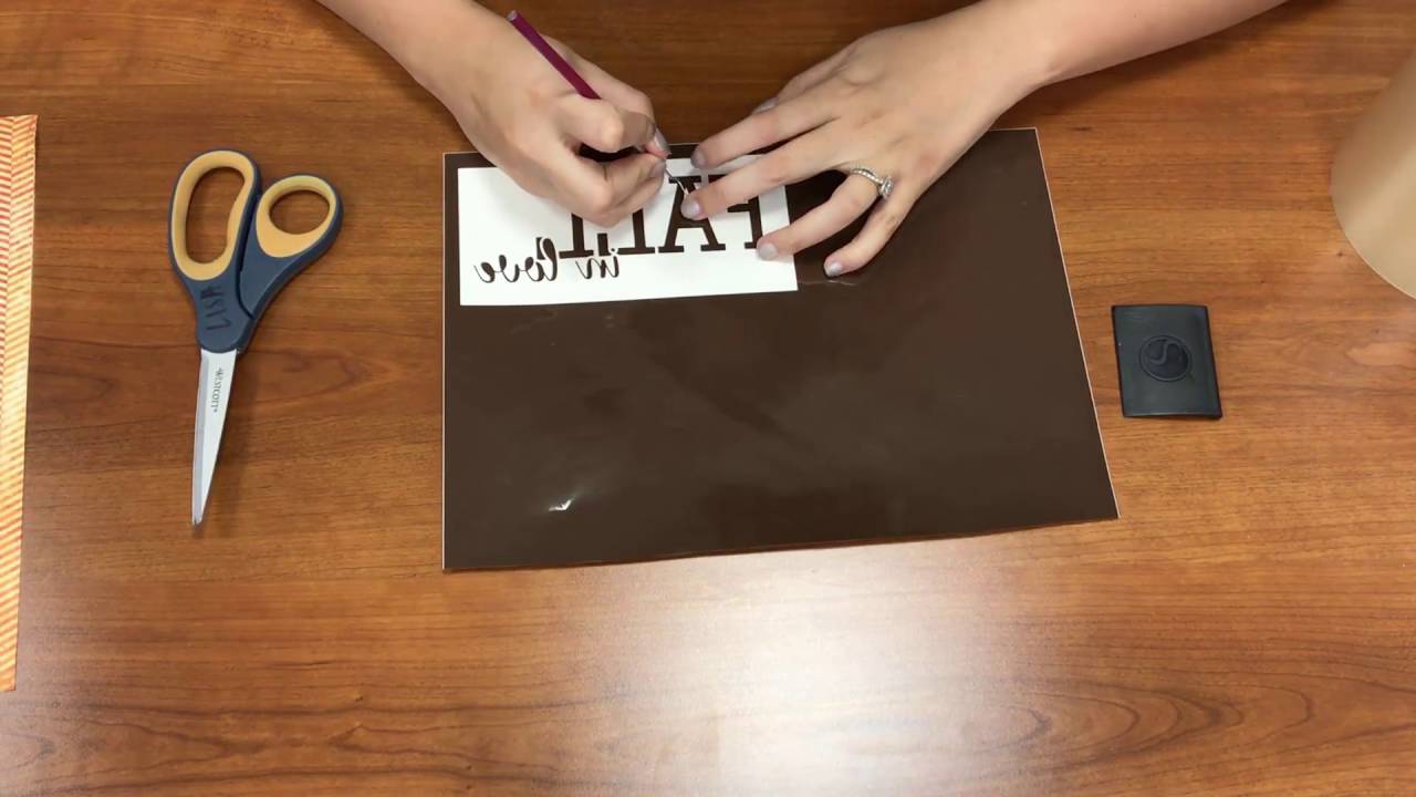 Basic Silhouette Portrait 3 tutorial for making a vinyl decal