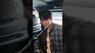 Cheng Lei in plaid shirt is 💯  awesome!  #ChengLei #丞磊 #RyanCheng #chineseactor