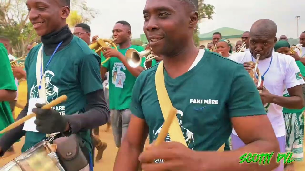 Suivez l’entrée remarquable de la Faki mère  à nkamba LOKITO