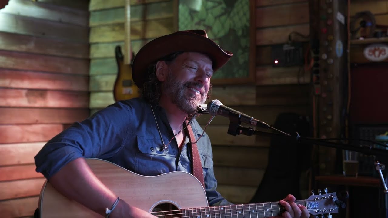 Welcome to Gene's Episode 7: Jamie Lester Song Exclusive