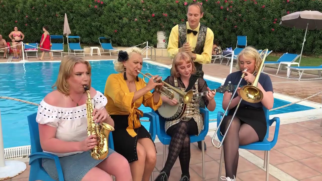 Please don’t talk about me  - Gunhild Carling &  Nanna, Linnea, Petronella