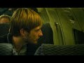 【穷电影】飞机外突现黄色光点，乘客往窗外望去，等光点靠近后众人脸色巨变