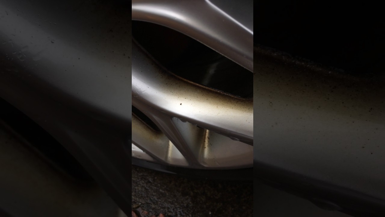How to remove brake dust from alloy wheels! Brilliant Result! YouTube