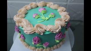 Amazing Pink Flowers On Cake