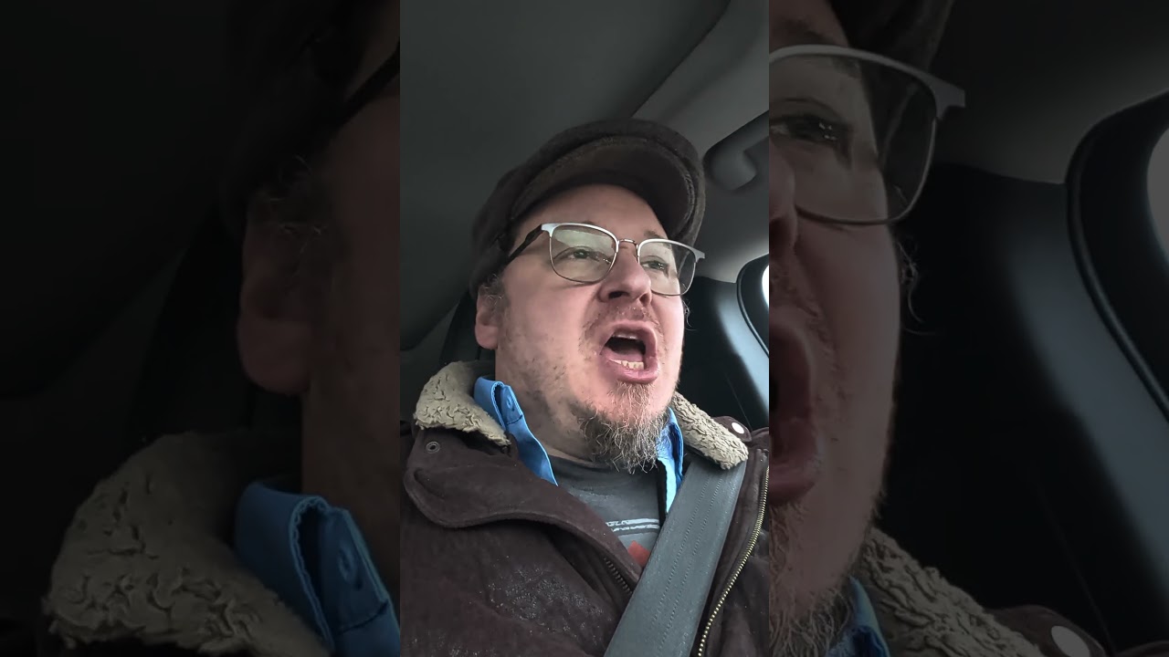 Что более отвратительно: 