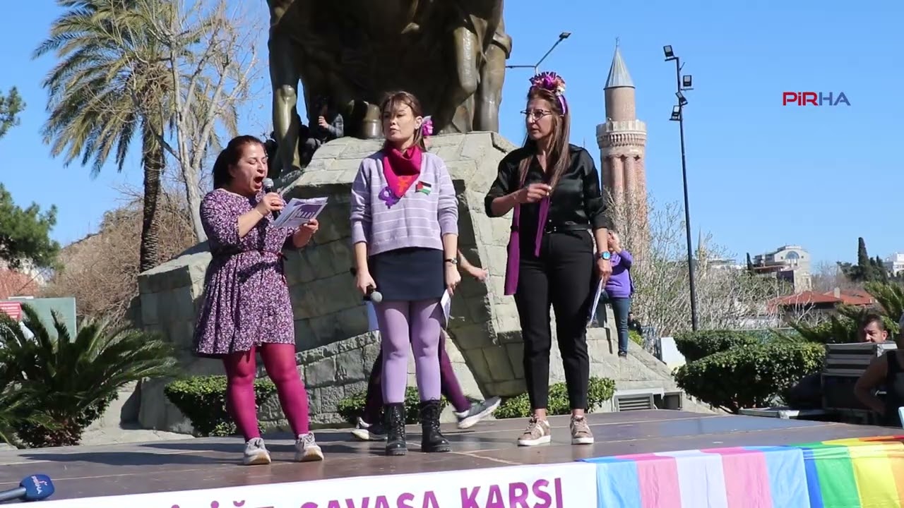 Antalya'da kadınlar meydanları doldurdu!