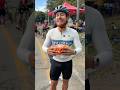 ¿Que comen los ciclistas un domingo en Colombia? ¡Te sorprenderás! 😅