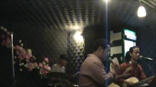 อ้าว - อะตอม Cover By Hippiecoke Live @สวน สระ ลาน Pub & Restaurant คืนวันวาเลนไทน์ 2560