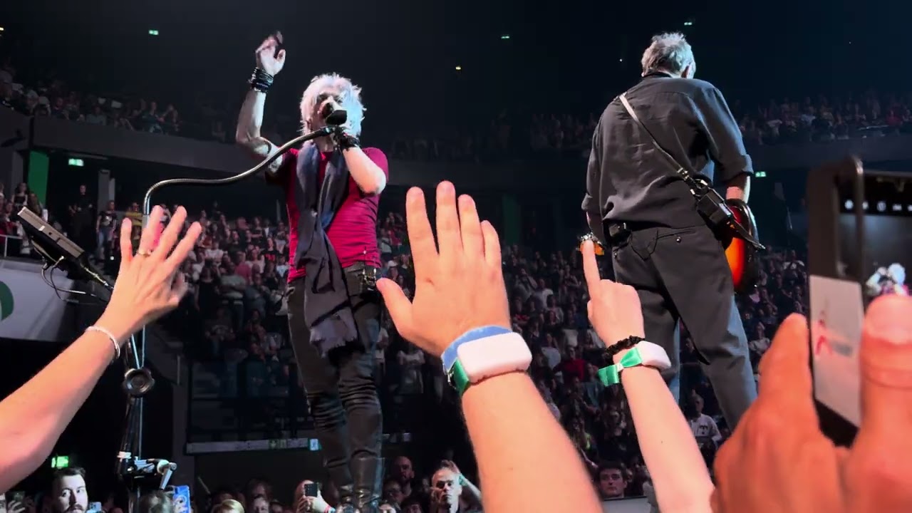 Indochine - Arena Tour - Tes Yeux noirs - Lausanne III -  17.05.2025