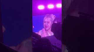 ROSÉ Cried at the \