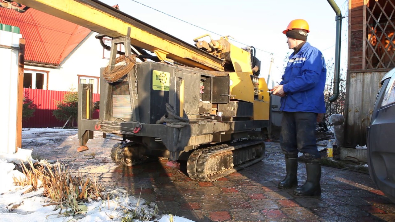 Малогабаритная буровая установка на гусеничном ходу. - YouTube