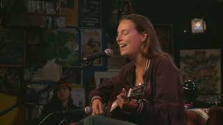 Amesie Above Water Live Performance From Kulaks Woodshed, Los Angeles