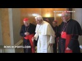 Francisco recibe a Benedicto XVI en su regreso al Vaticano