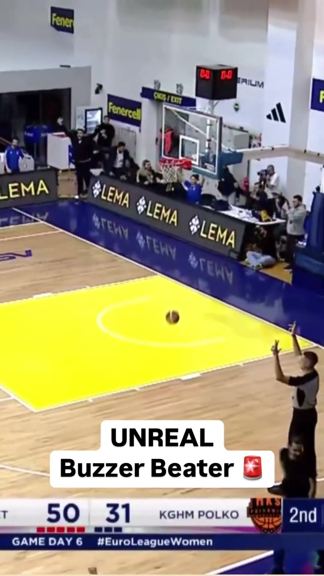 One of the craziest buzzer beaters you'll see ?