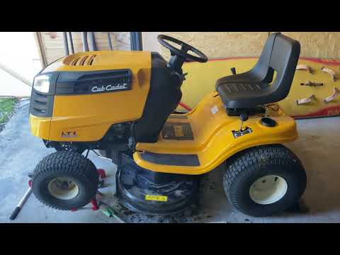 Cub Cadet LT1 NS96 vágóasztal takarítás