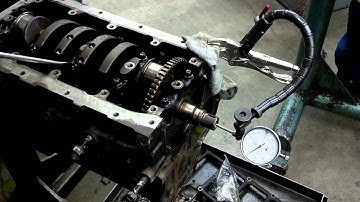 Measuring crankshaft endplay