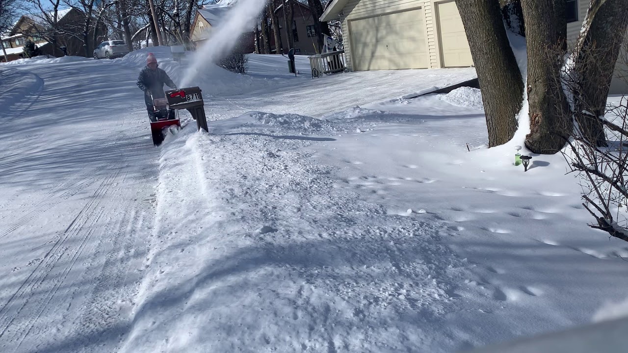 1980 Toro 421 with a HSSK50 Tecumseh.