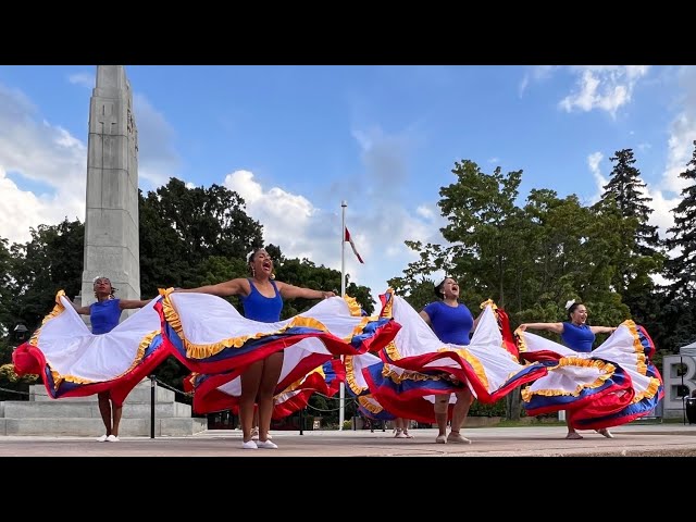 Para nosotros es un agrado traer nuestro folklor a tierras lejanas.
Mis Yambequeras entregan el corazón en cada baile.

