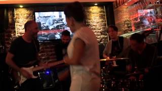 Zebrano Live feat' Holly Petrie - Master Blaster (Jammin')