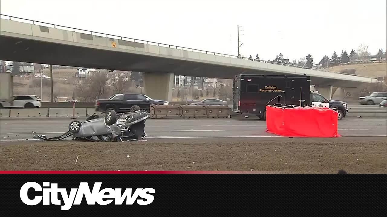 Man dead after rollover crash that closed stretch of Deerfoot for ...