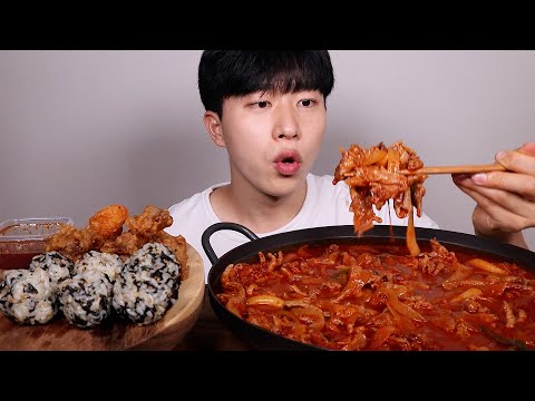 주먹밥 <strong>똥집튀김</strong> 먹방ㆍASMR SPICY CHICKEN FEET RICE BALL chicken gizzard MUKBANG EATING SOUND